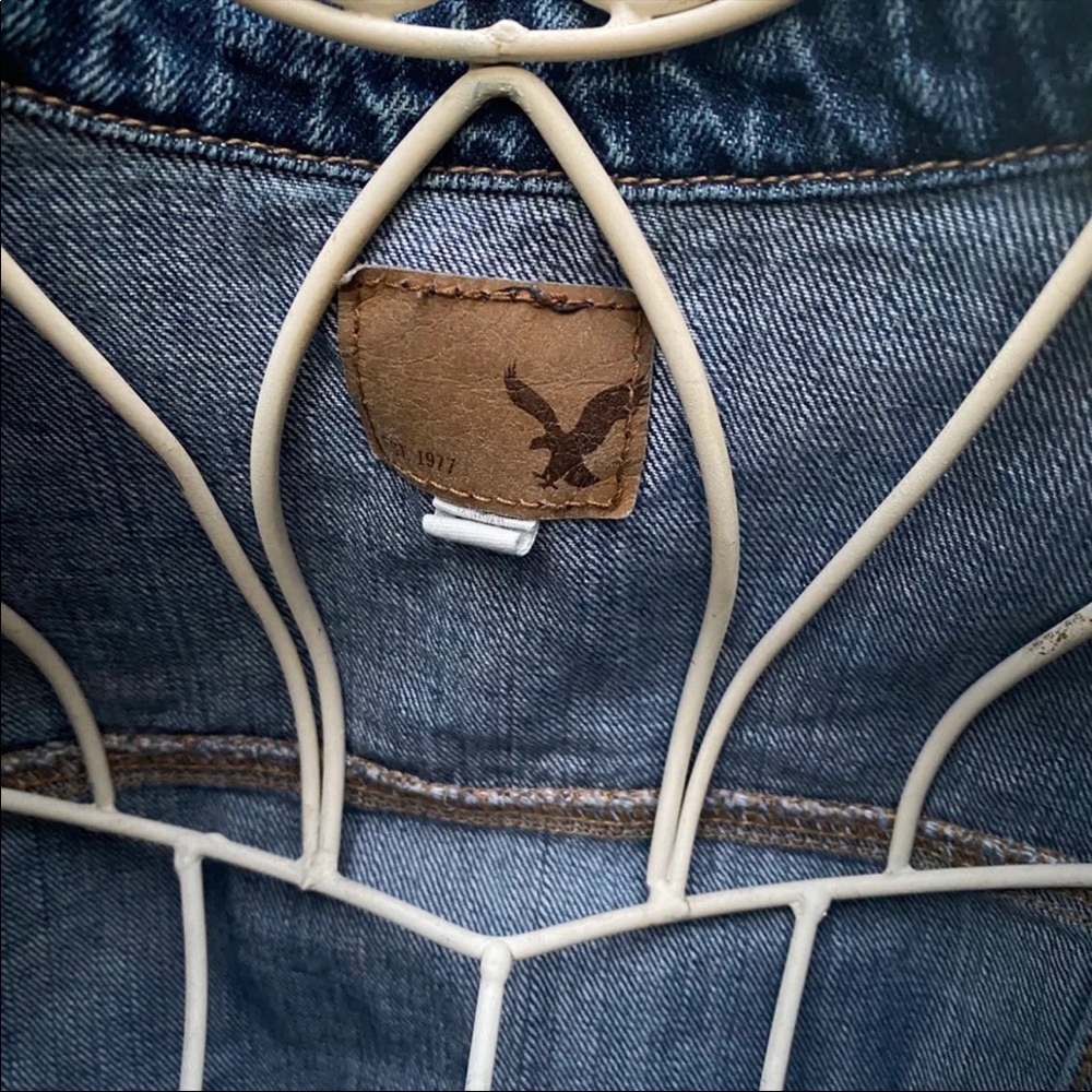 American Eagle Jean Denim Jacket size Small - Picture 4 of 6